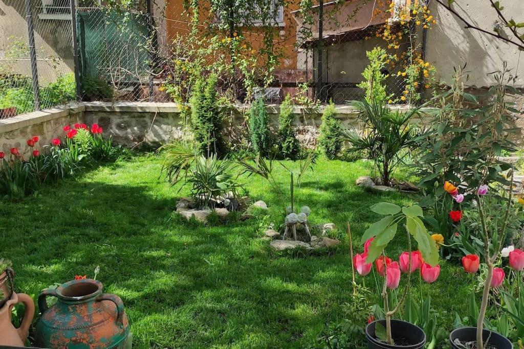 Apartment A Lovely 2 Bedroom In The Heart Of *