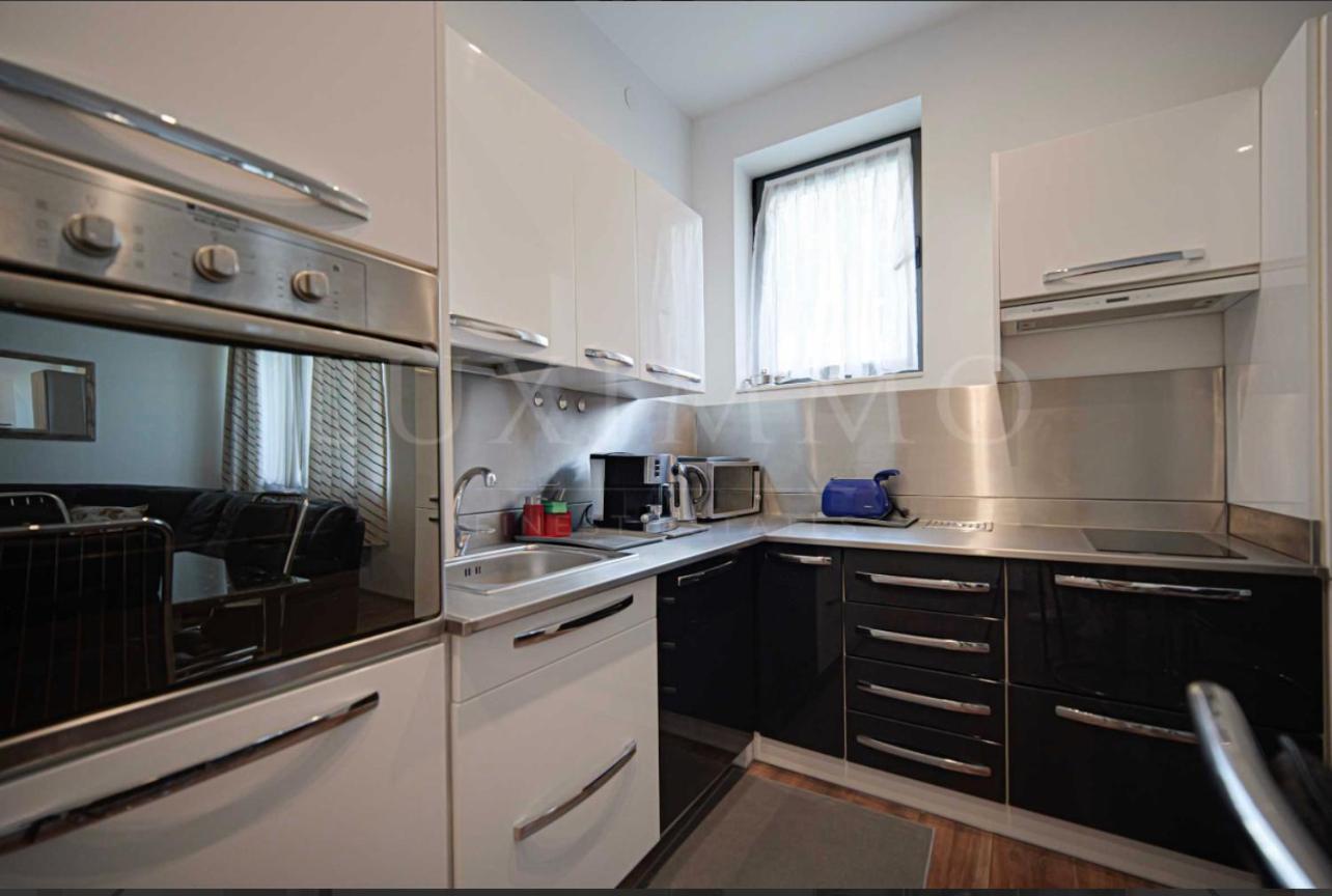 A Lovely 2 Bedroom In The Heart Of Apartment