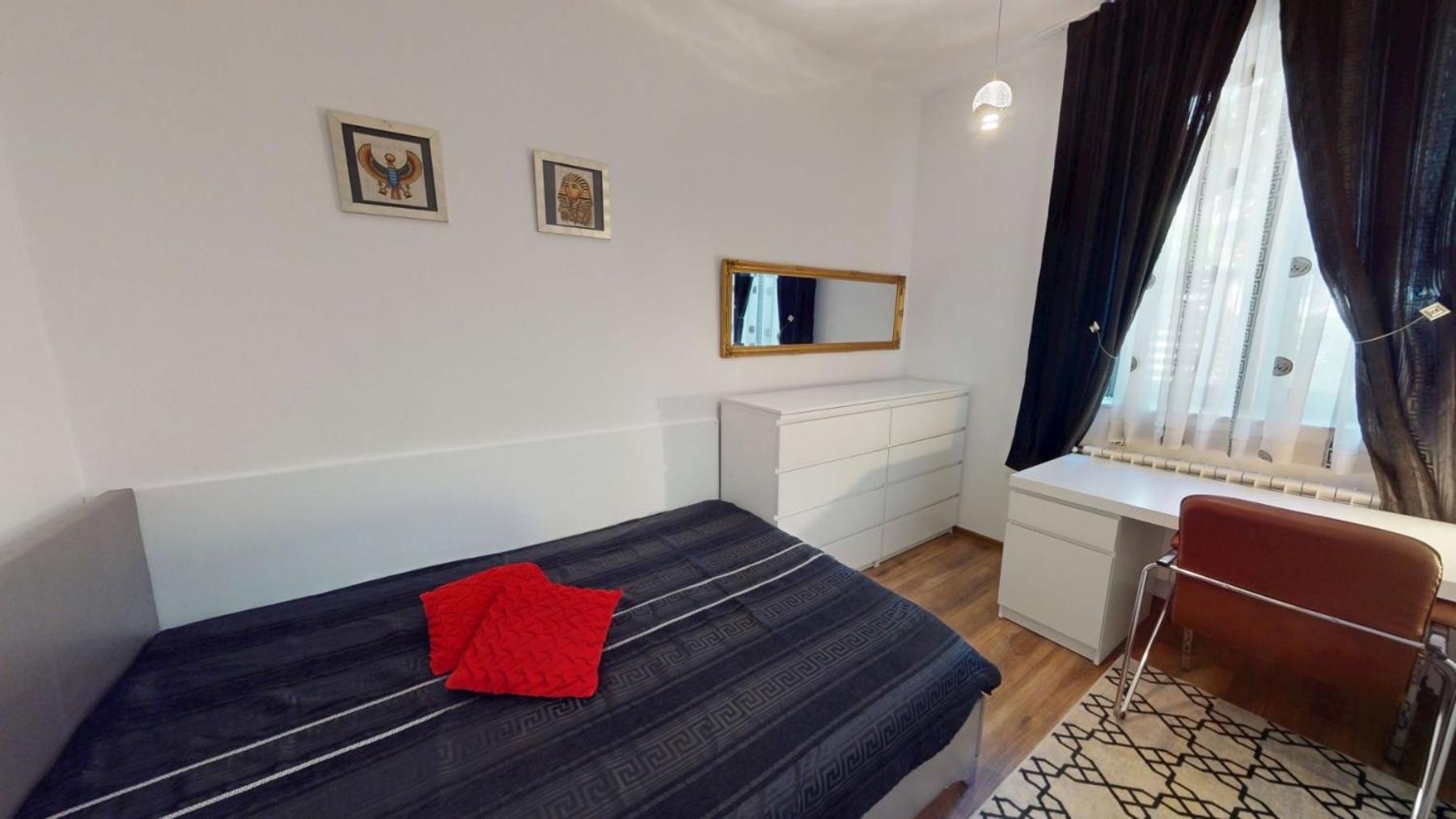 A Lovely 2 Bedroom In The Heart Of